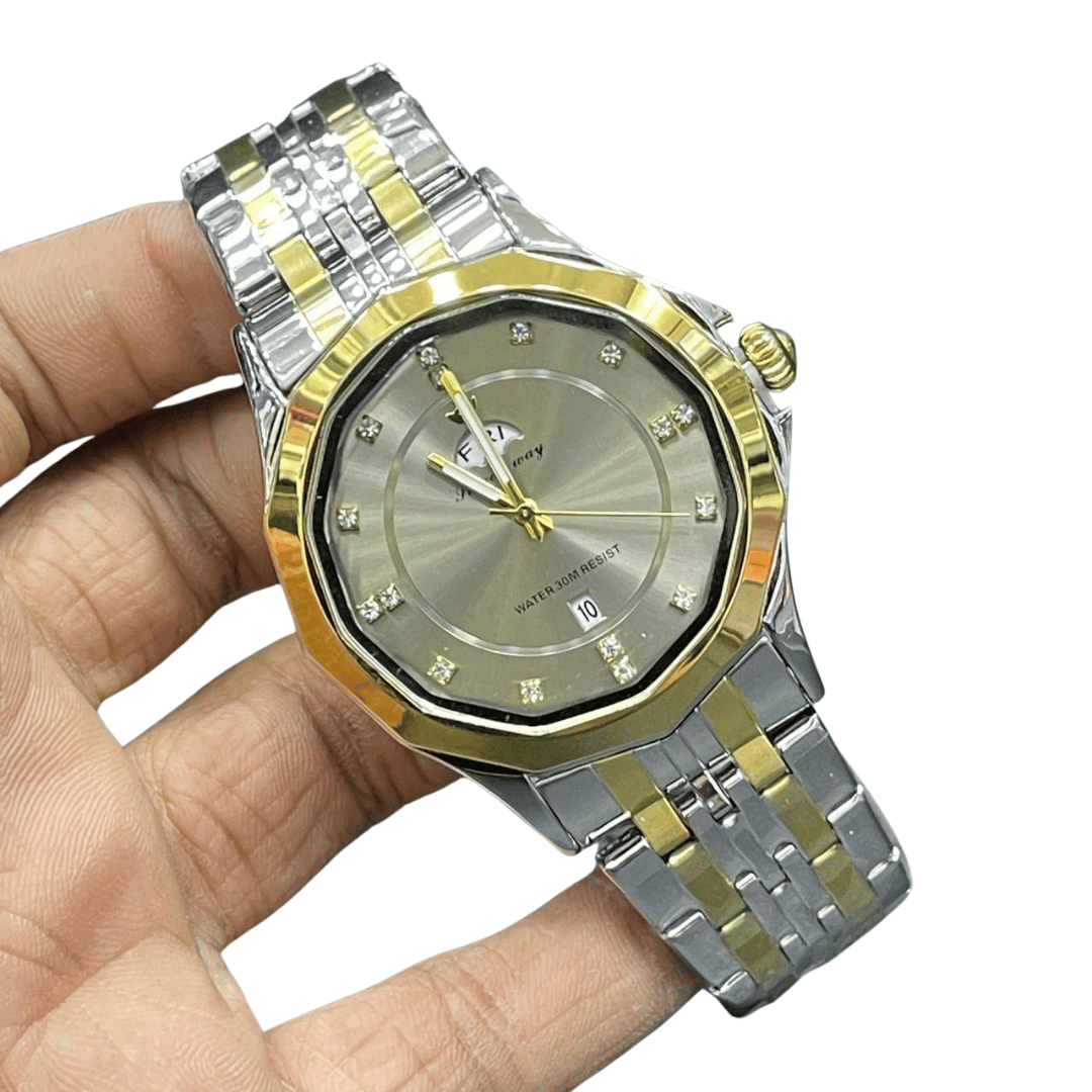 Luxury Diamond-Cut Analog Watch